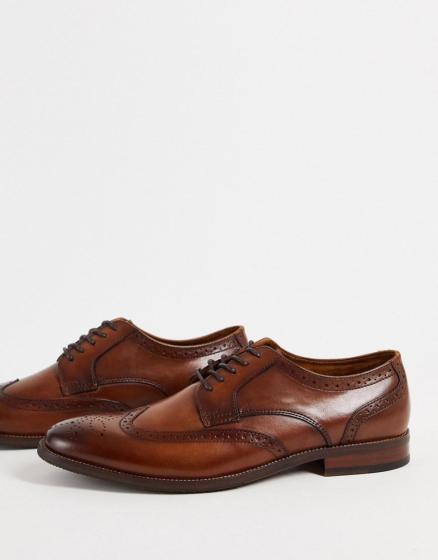 фото Светло-коричневые туфли-оксфорды на шнуровке из гладкой кожи aldo-коричневый цвет