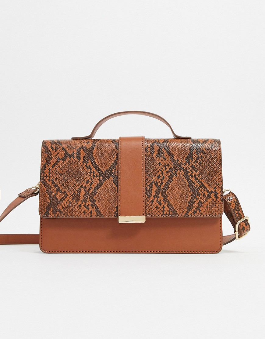 фото Светло-коричневый портфель со змеиным рисунком на вставках asos design