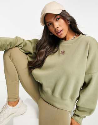 Cвитшоты  Asos Свитшот цвета хаки adidas Originals-Зеленый цвет