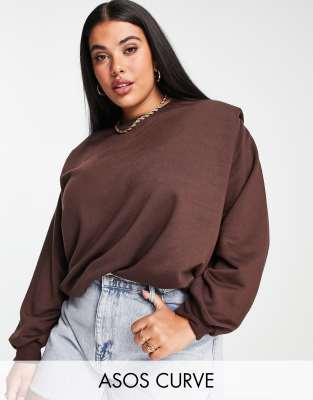 фото Свитшот в стиле oversized шоколадного цвета с подплечниками от комплекта asos design curve-коричневый цвет asos curve