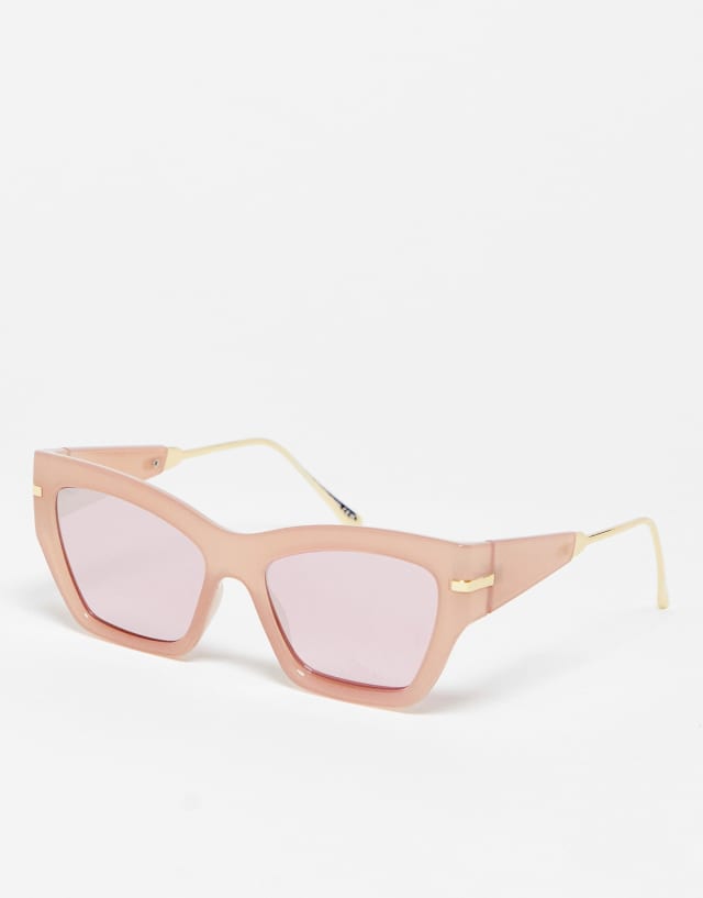 SVNX angular cat eye sunglasses in sand