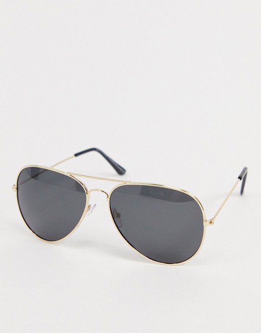 SVNX aviator sunglasses in gold with black lens