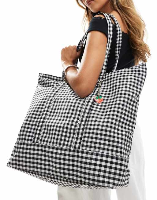 SVNX - Borsa shopping a quadretti bianchi e neri con portachiavi rimovibile con charms