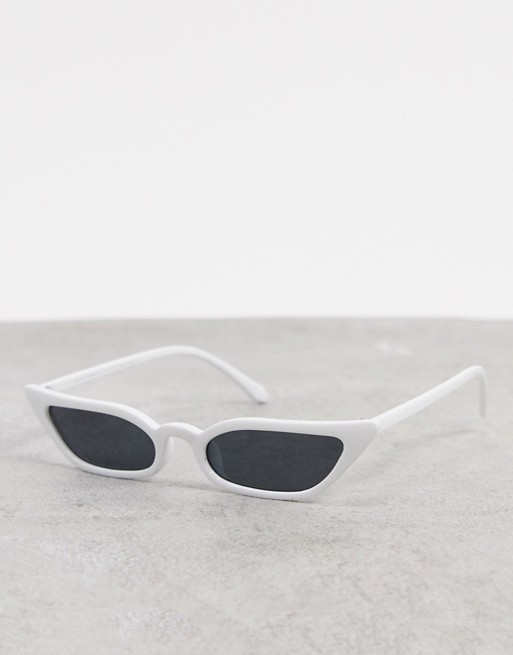SVNX cat eye sunglasses in white