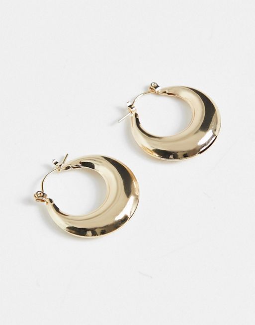 SVNX Chunky Half Hoop Earrings with Crystal Details in Gold - ASOS Outlet