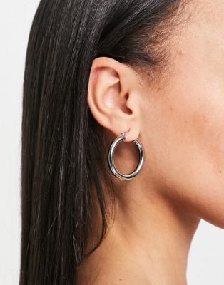 SVNX classic hoop earring in silver