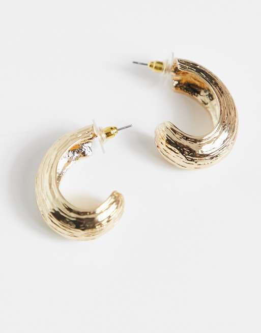 SVNX Chunky Half Hoop Earrings with Crystal Details in Gold - ASOS Outlet