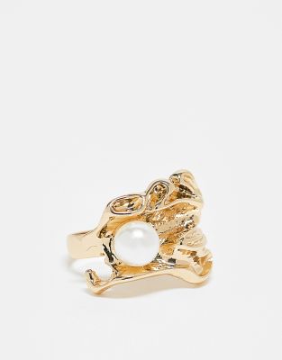 SVNX - Goldfarbener Ring mit breiten Details und Perlenbesatz