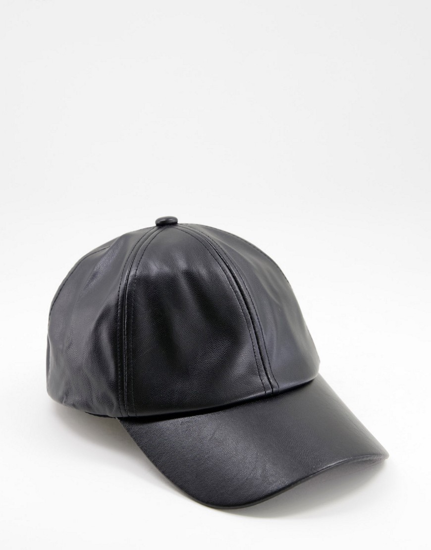 SVNX – Kappe aus PU-Leder in Schwarz