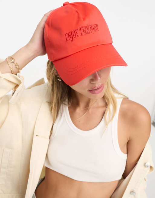 SVNX – Kappe in Orange-Rot mit „Enjoy the sun“-Aufschrift