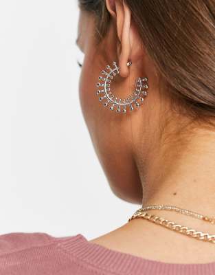 SVNX – Kleine Ohrringe im Creolen-Stil in Silber