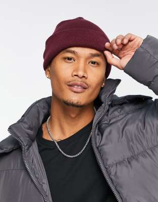 SVNX SVNX knitted beanie hat in dark red