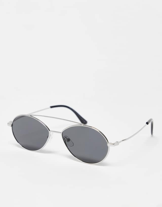 SVNX mini round sunglasses with double bridge in black and silver