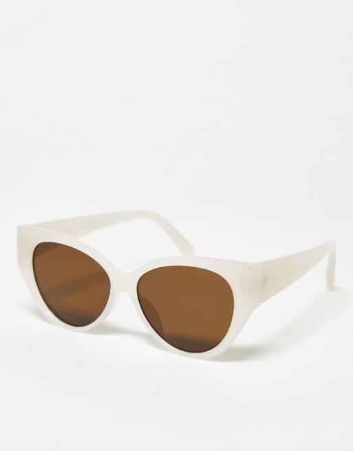 SVNX - Occhiali da sole cat-eye anni '70 bianco latte