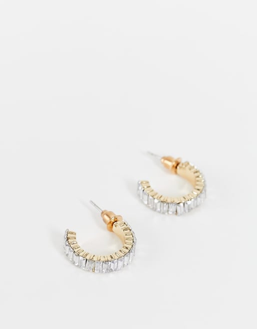 SVNX - Orecchini color oro a mezzo cerchio con cristalli