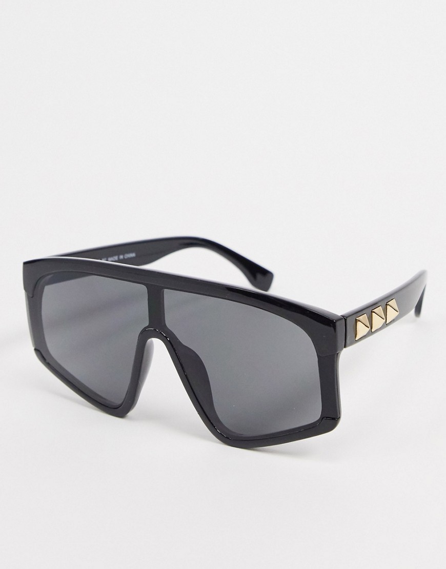 SVNX – Svarta stora solglasögon med nitar