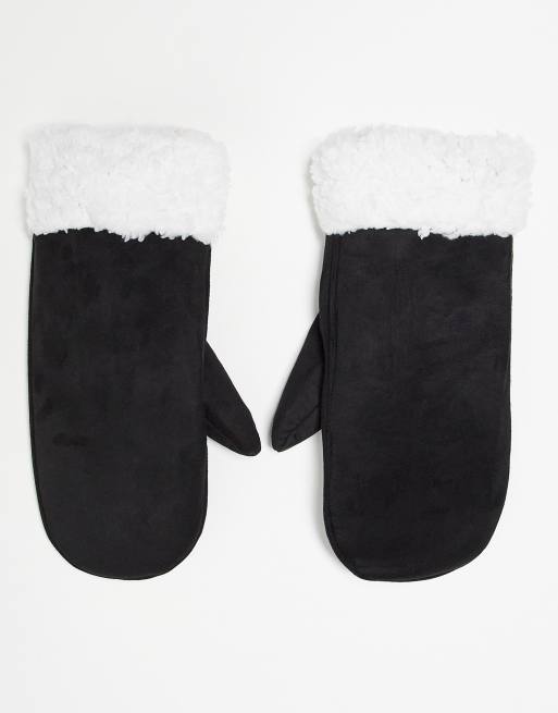 SVNX – Svarta vantar i teddymaterial