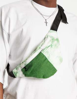 SVNX vibrant vacation bumbag in green