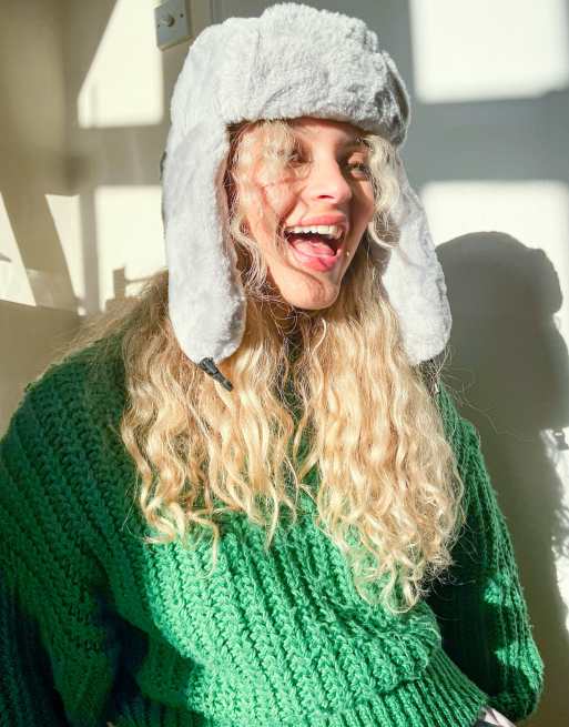 SVNX – Zielona czapka-uszatka ze sztucznego futra