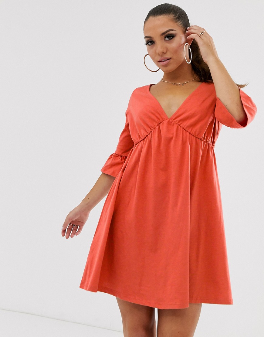 фото Свободное платье с v-образным вырезом и оборками на рукавах asos design-оранжевый
