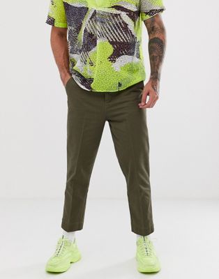 фото Свободные брюки хаки в стиле милитари asos design-зеленый