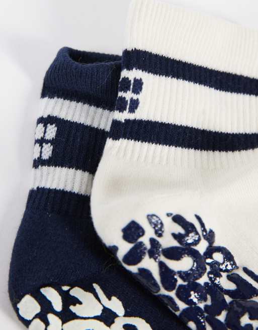 Sweaty Betty 2 paia di calzini da pilates antiscivolo blu e beige, 2 di 3