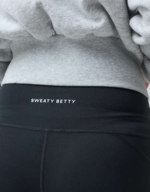 Sweaty Betty All Day 30"" wide leg trouser in black, 4 of 5