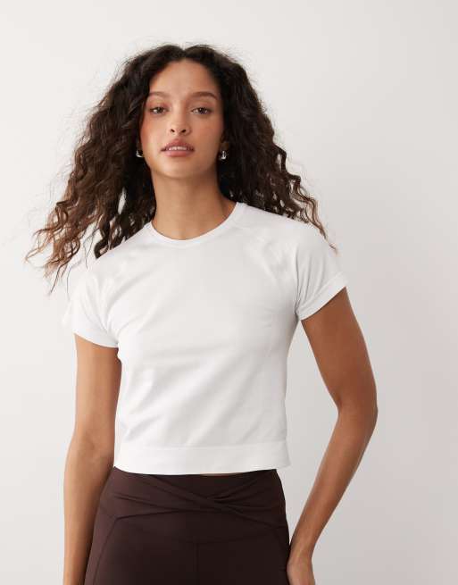Sweaty Betty Athlete Crop Seamless Workout T-Shirt in white, 4 of 4