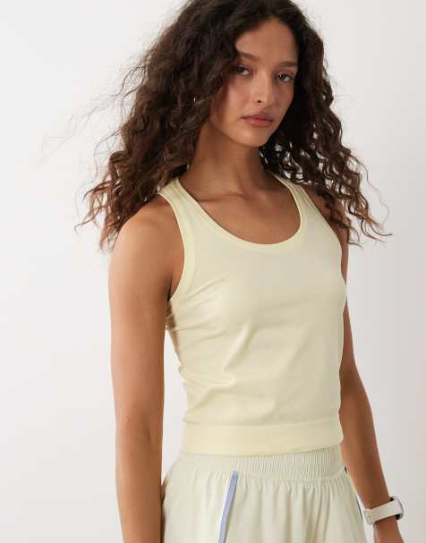 Sweaty Betty – Athlete – Gult, kort träningslinne i seamless-design - view 1