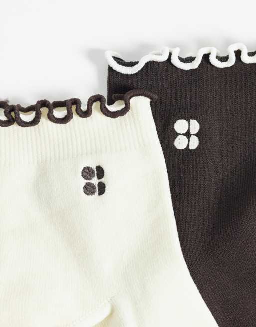 Sweaty Betty Frill mini crew socks 2 pack in beige and brown, 2 of 3