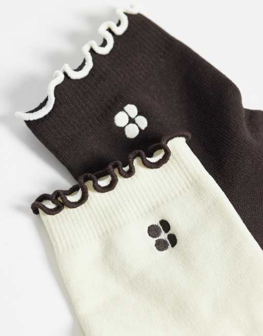 Sweaty Betty Frill mini crew socks 2 pack in beige and brown, 3 of 3