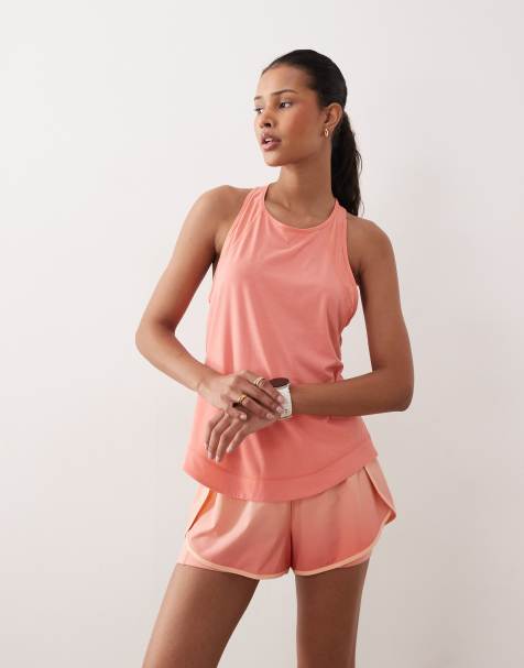 Sweaty Betty - Get Set - 2-in-1 multi trainingsshort in roze met kleurverloop - view 1