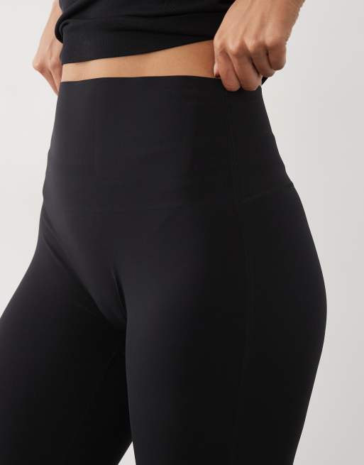 Sweaty Betty Runner's High 7/8 tights in black, 4 of 5