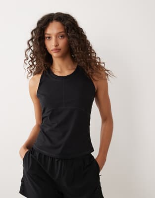 Sweaty Betty Runner's High Three Pocket Tank In Black