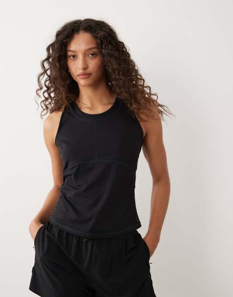 Sweaty Betty Runner's High Three Pocket Tank in black - view 1