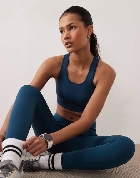 Sweaty Betty – Stamina – Mörkgrön, sömlös sportbehå - view 1