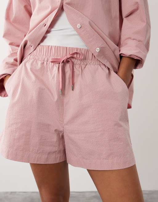 Sweaty Betty – Summer – Bunt gestreifte Shorts in Rosa und Weiß, 3 von 5