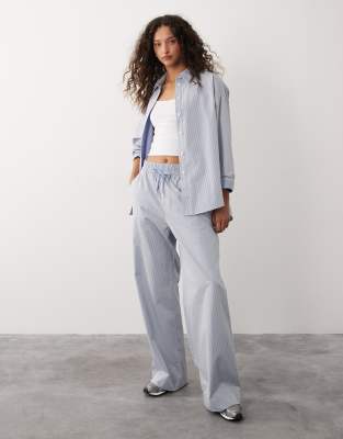 Sweaty Betty - Summer Stripe - Pantalon coupe classique à rayures - Bleu/blanc