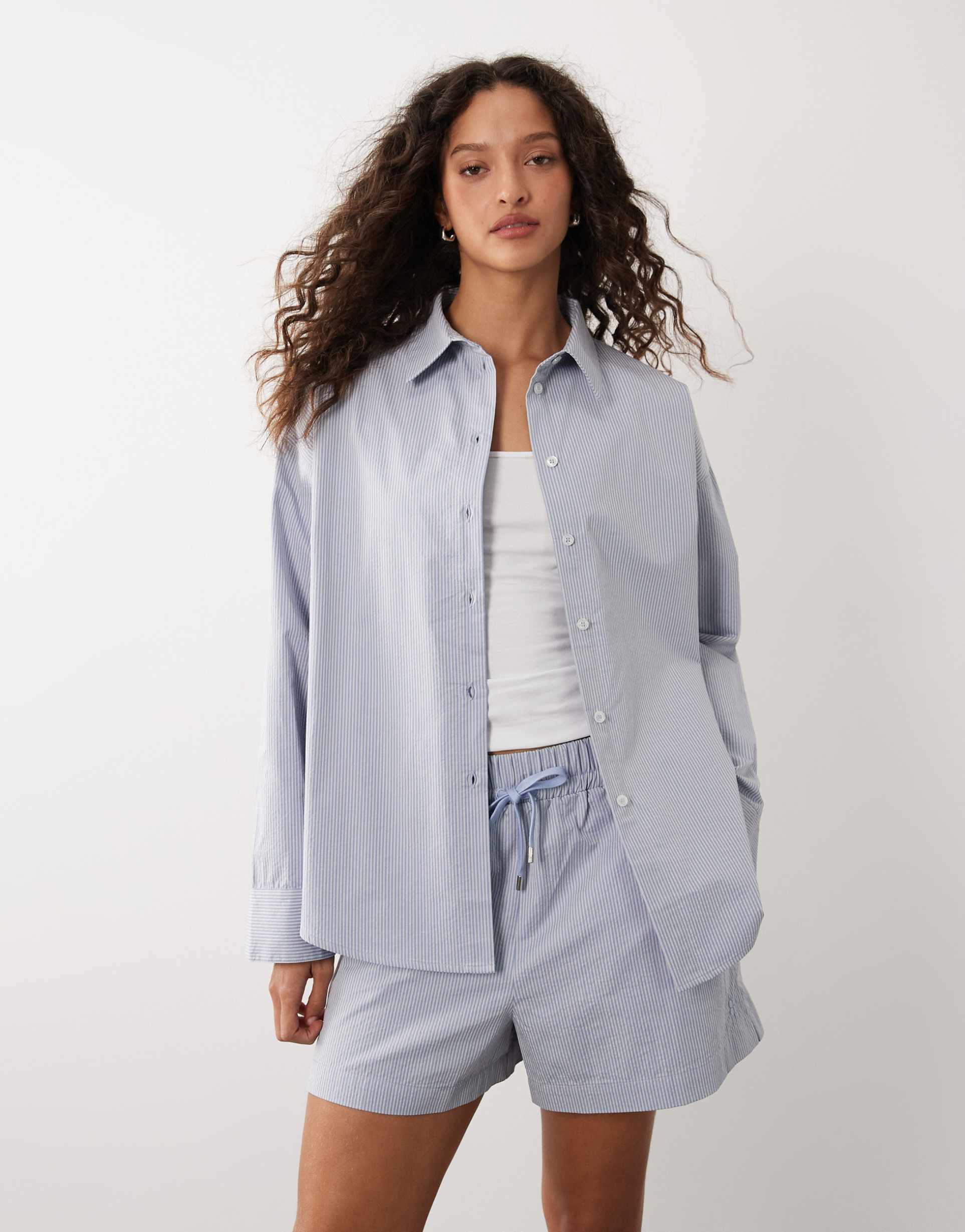 sweaty betty summer striped shorts in blue and white multi