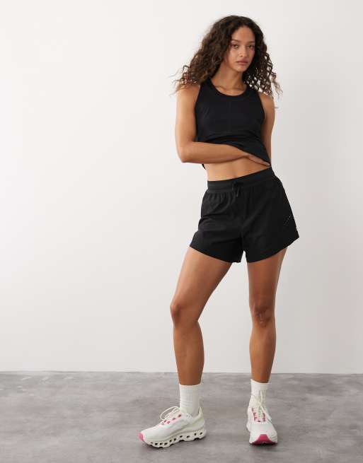 Sweaty Betty – Svarta löparshorts med hög midja och ledig passform, 2 av 5