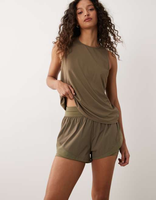 Sweaty Betty – Runners High – Zestaw w kolorze khaki, 2 z 3