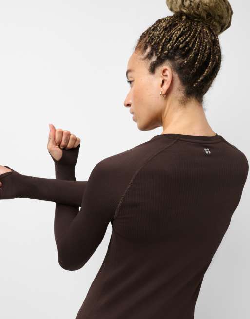 Sweaty Betty top a maniche lunghe testurizzato senza cuciture con linee lineari, marrone espresso, 2 di 4