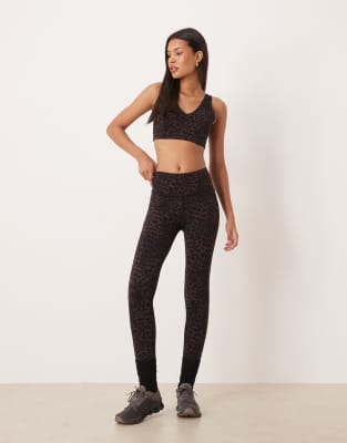 Sweaty Betty - Ultimate Studio - 7/8-Leggings in Braun mit Leopardenmuster-Brown