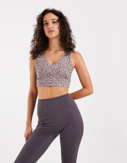 Sweaty Betty Ultimate Studio Voop bra in animal print, 3 of 4