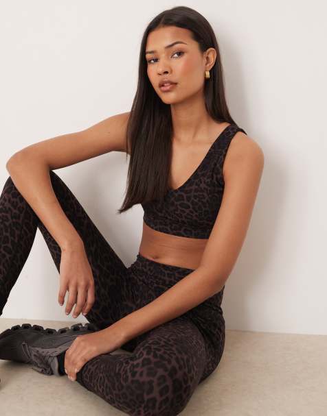 Sweaty Betty - Ultimate Studio Voop - Reggiseno marrone con stampa leopardata - view 1