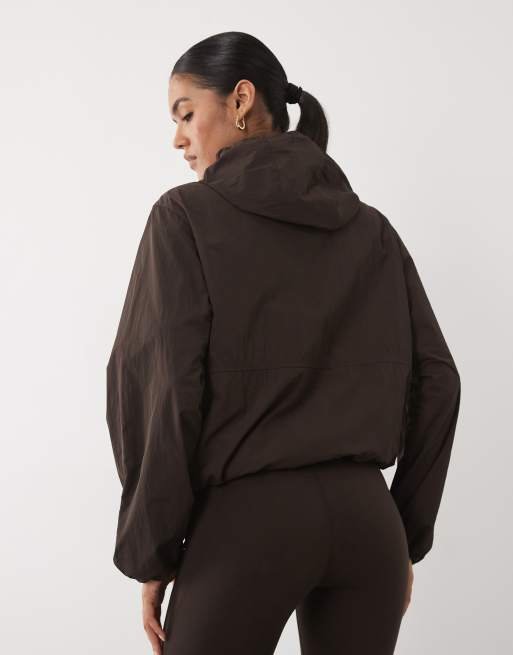 Sweaty Betty wind breaker in espresso brown, 4 of 4