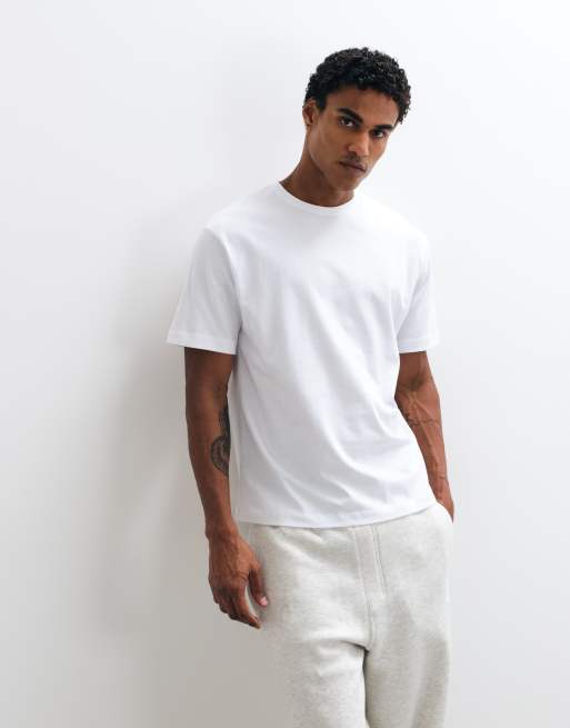 T-shirt bianca oversize con stampa posteriore multicarattere di auto, 2 di 5