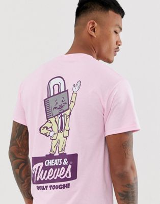 T-shirt med rygprint af lås fra Cheats & Thieves-Pink