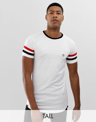 T-shirt med stribe på armen fra Le Breve Tall-Hvid