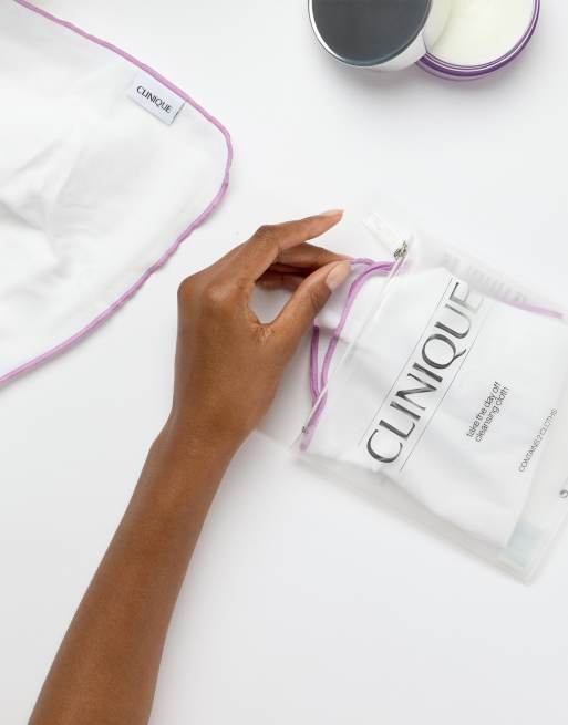 Take The Day Off Cleansing Cloth - pakke med 2 fra Clinique, 2 af 4
